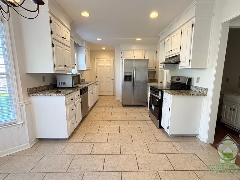 124 Oak Grove Lake Rd — Photo 7