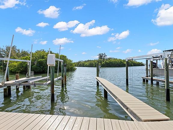 2nd image of 1375 PINELLAS BAYWAY S #25
