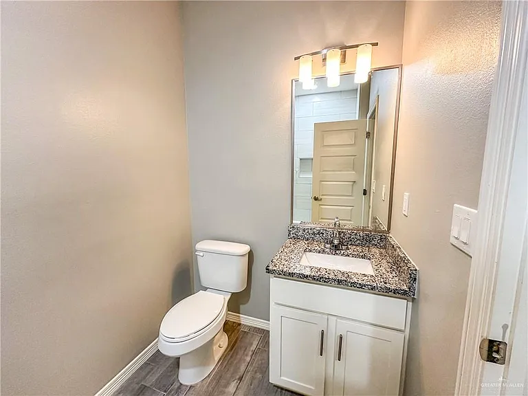 1809 Stauffer St #4 — Photo 9