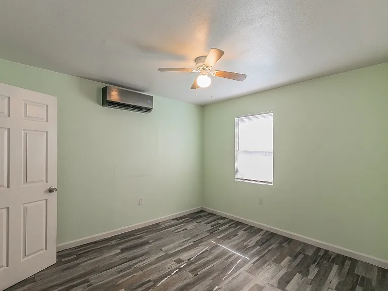 3524 Avenue M #B — Photo 7