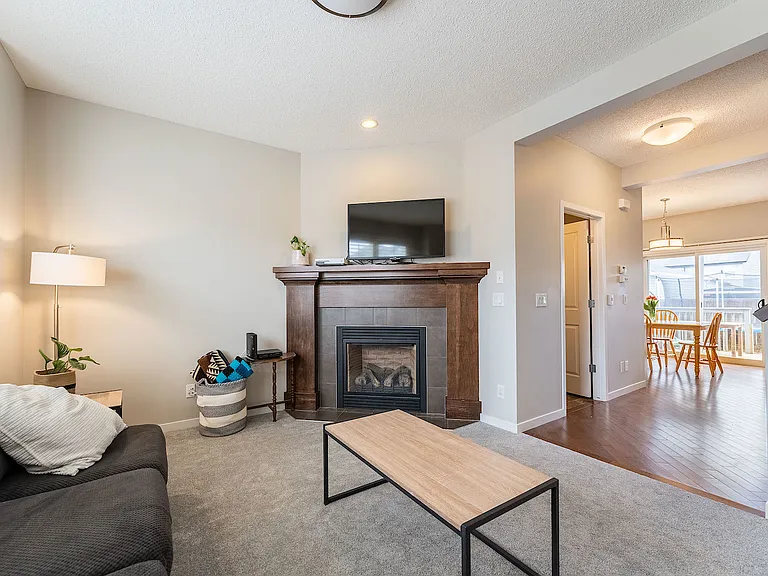 2025 New Brighton Park SE #M — Photo 4