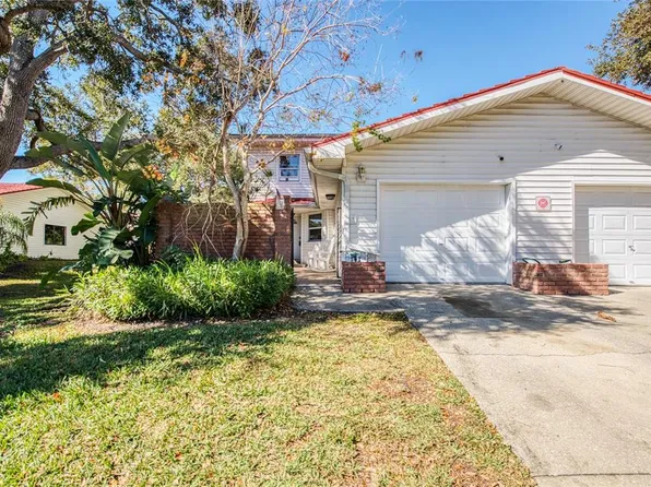 1423 Water View Dr W, Largo, FL 33771