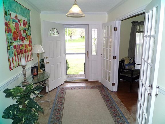 3rd image of 646 Mills Ln