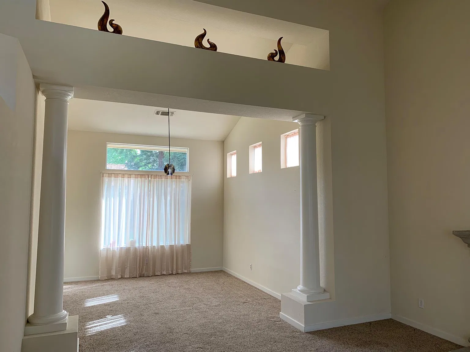 1819 E Niles Ave — Photo 3