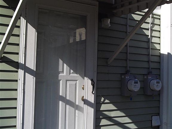 2nd image of 127 N Miami St