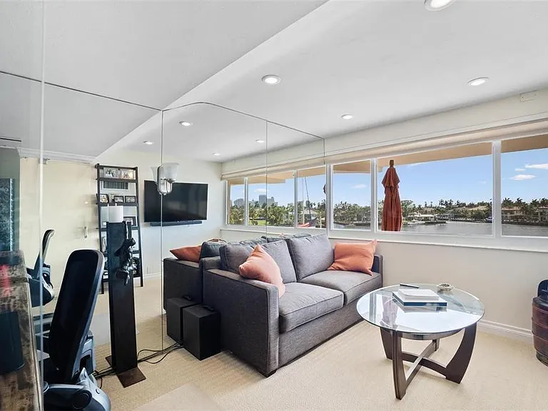 333 Sunset Dr #104 — Photo 9