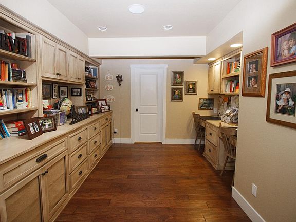 5th image of 14680 Stonebridge Dr