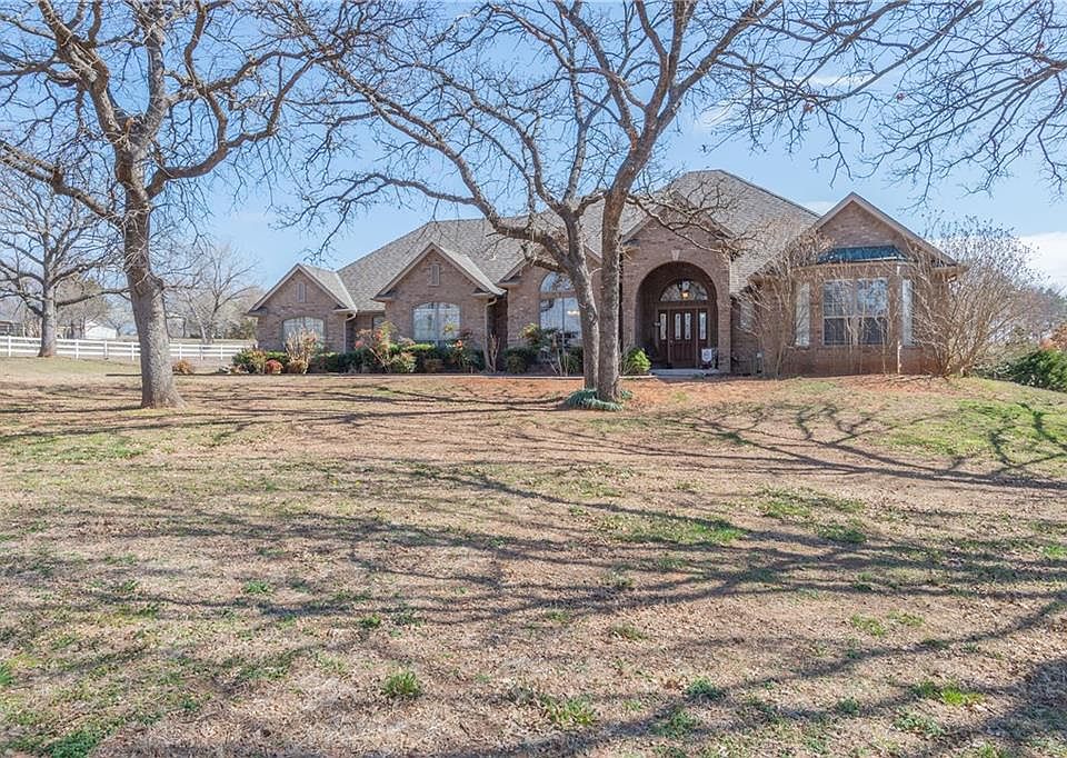 1st image of 1201 Wandering Oaks Ln