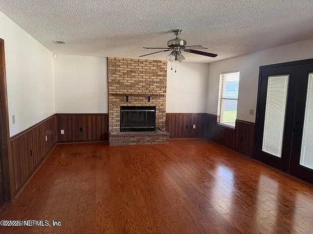 2295 Foxwood Dr — Photo 3