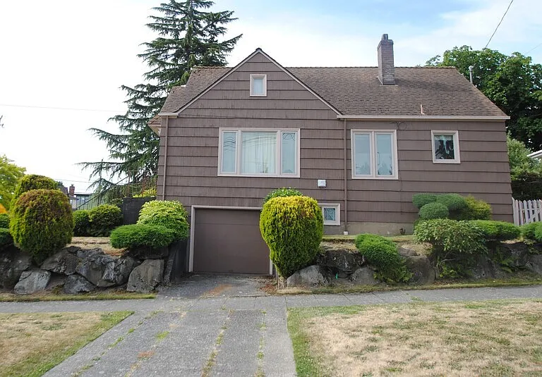 2801 18th Ave S — Photo 1