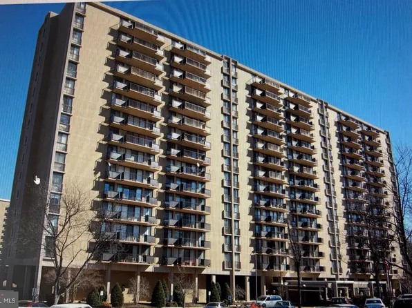 6100 Westchester Park Dr APT 1504, College Park, MD 20740