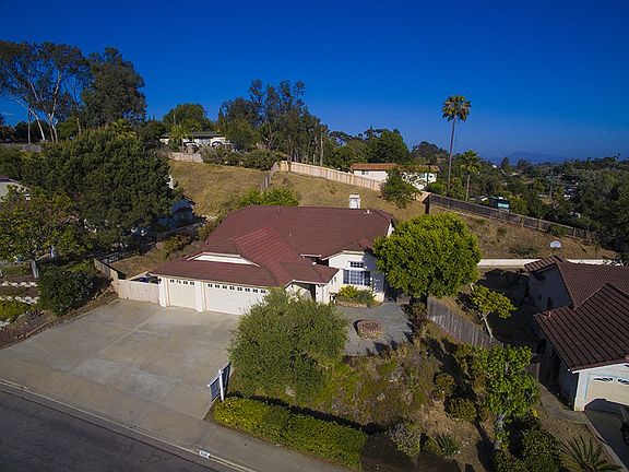 2nd image of 1130 Vidas Cir