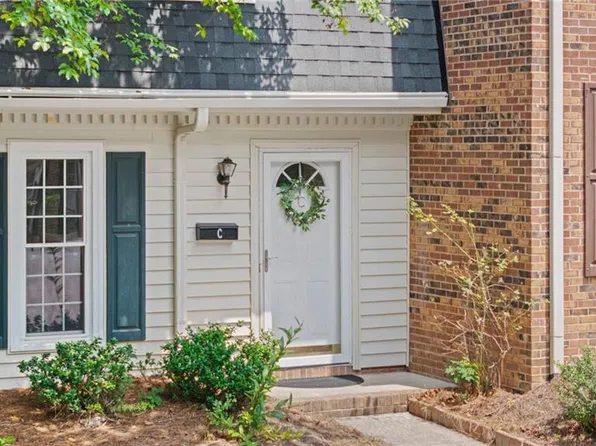 3860 E Huntingreen Ln Unit C, Winston Salem, NC 27106