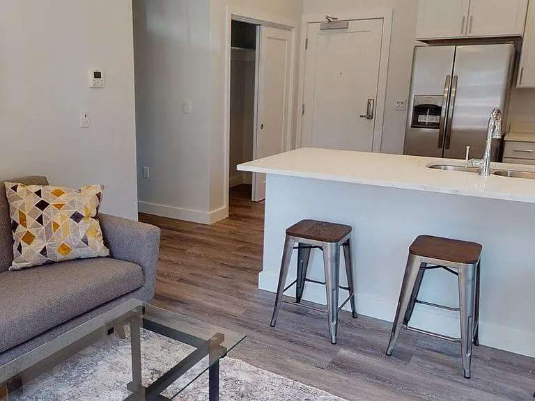 231 Washington Residences — Photo 2