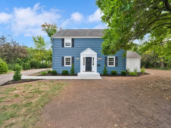 3 Wyndwood Road, West Hartford, CT 06107