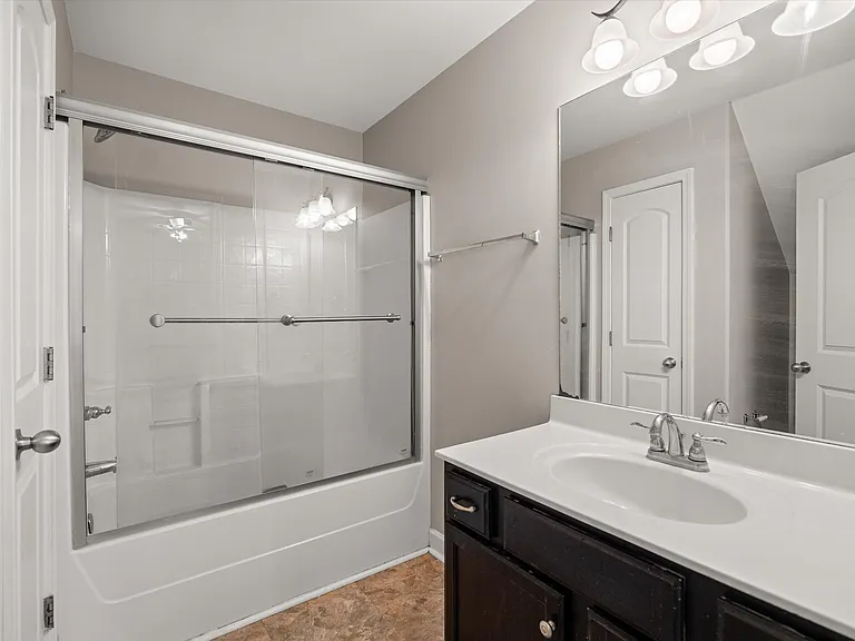 1102 Achiever Cir — Photo 34