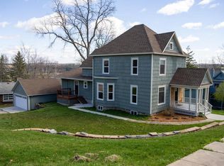 210 Prospect St, Elroy, WI 53929