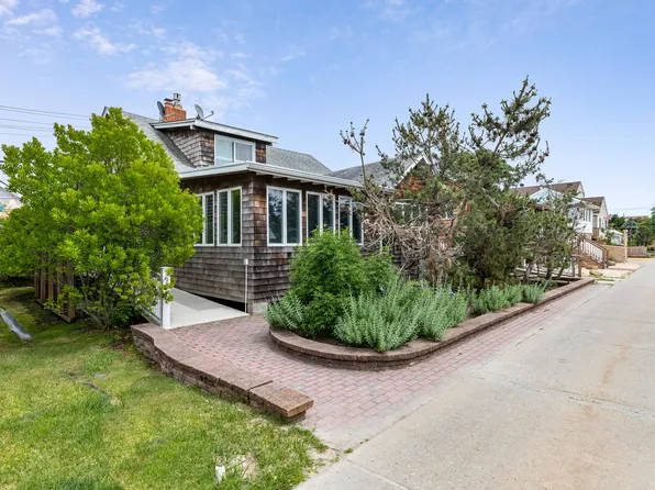914 Evergreen Walk, Ocean Beach, NY 11770