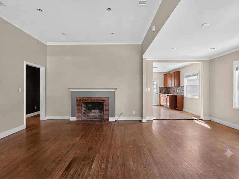 7742 Dunbarton Ave — Photo 6