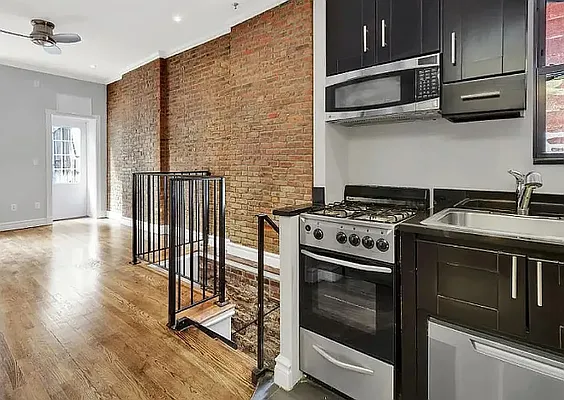 Rented by REAL New York | media 2