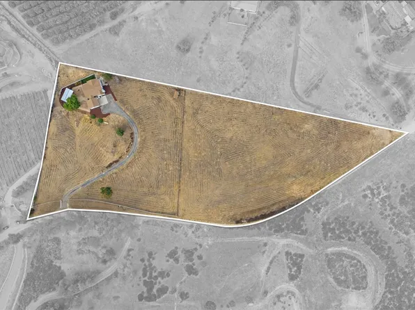 40752 Los Amantes Rd, Temecula, CA 92592