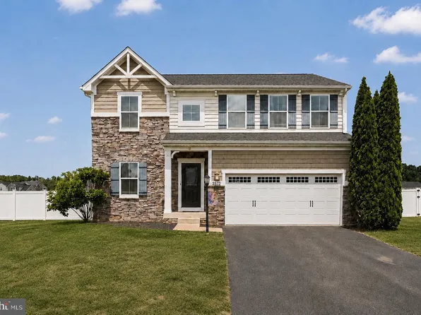 2527 Cornell Dr, Fredericksburg, VA 22408