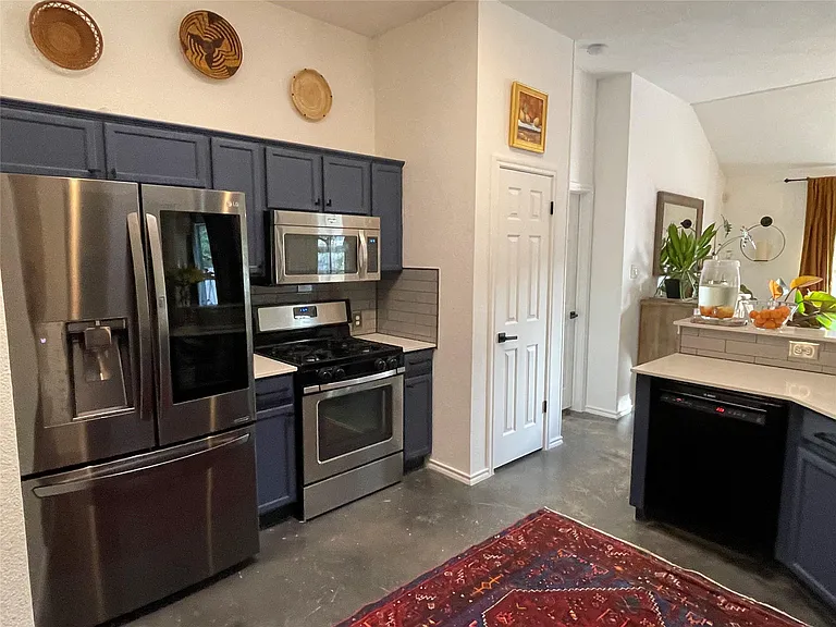 4509 Muskdeer Dr — Photo 6