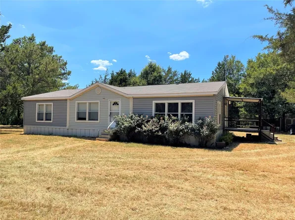 704 Fm 1366, Mexia, TX 76667