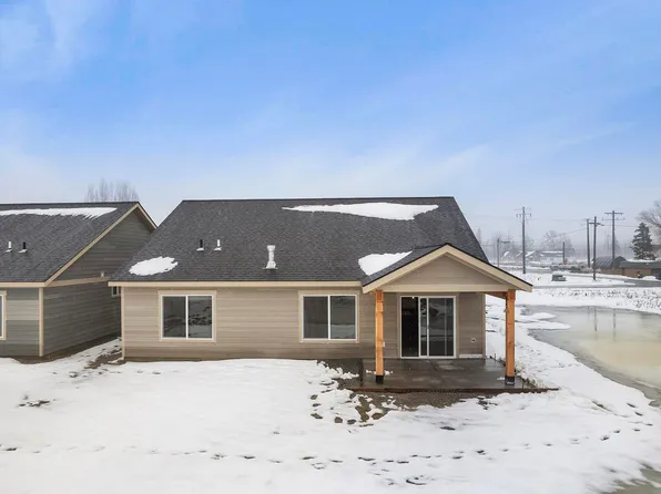 2322 Maverick Ct, Sandpoint, ID 83864