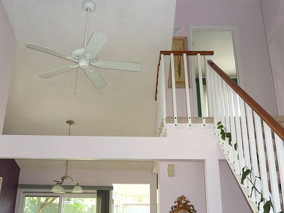 VAULTED CEILING W/ REMOTEFAN