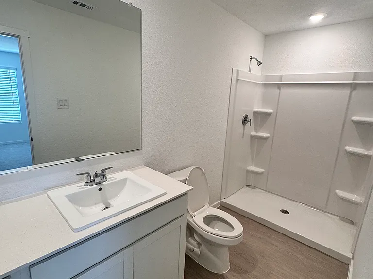2036 Stable Ln — Photo 14