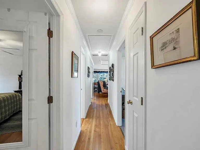 18 Hillcrest St #2 — Photo 10