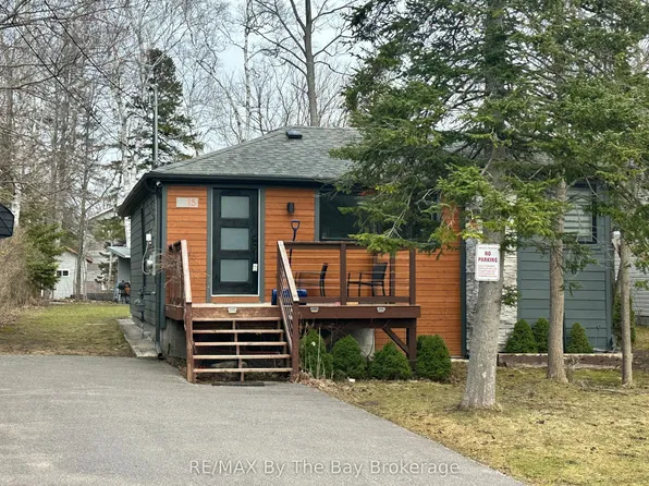 15 61st St S, Wasaga Beach, ON L9Z 1W1