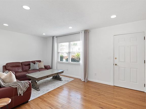 5th image of 2546 Grayland Walk