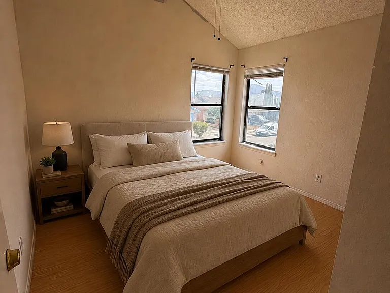 10901 Joe Dimaggio Cir — Photo 14