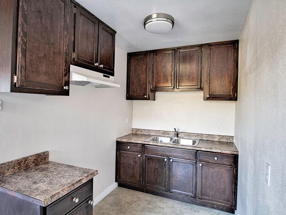 1st image of 66516 Selfland Ave #6610