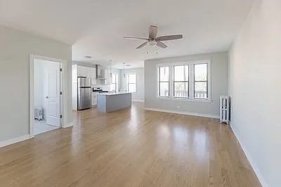 2 bed, 1120 sqft, $2,350 — Photo 2