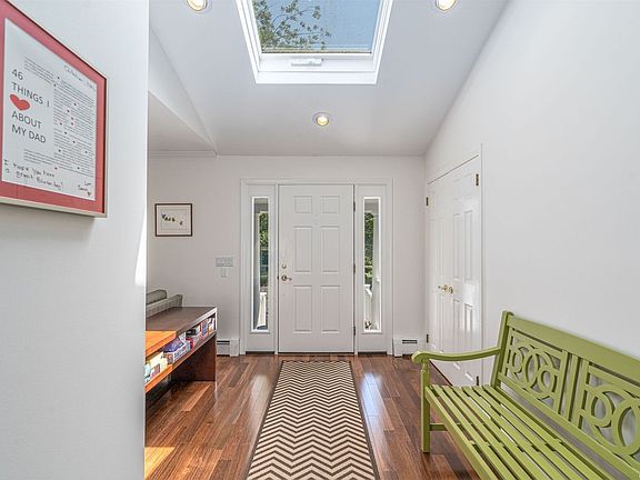 2nd image of 1165 Saltaire Way