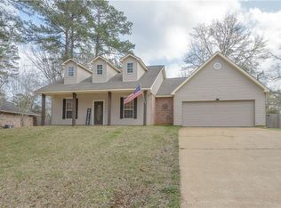512 Jefferson Davis Dr, Pineville, LA 71360
