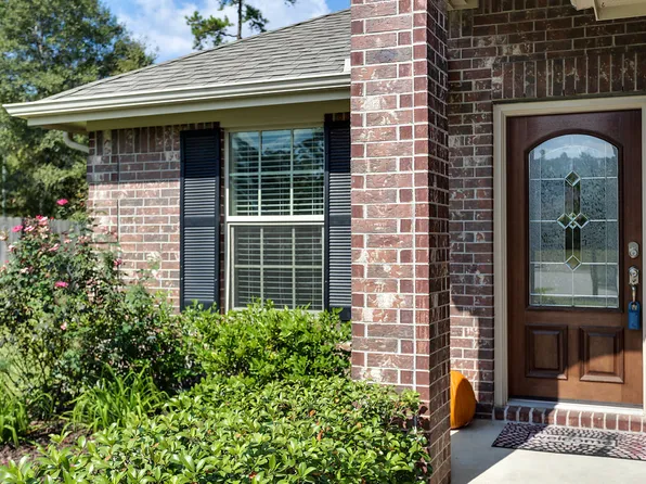 1713 Fall Forest Ct, Conroe, TX 77301