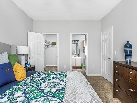 Master Bedroom and Bathroom - Lenoxplace Apartments