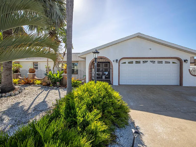 6503 Senegal Palm Way — Photo 80