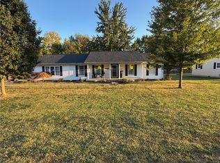 1209 E Hall St, Olney, IL 62450