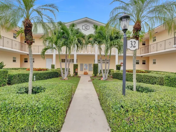 32 Colonial Club Drive #202, Boynton Beach, FL 33435