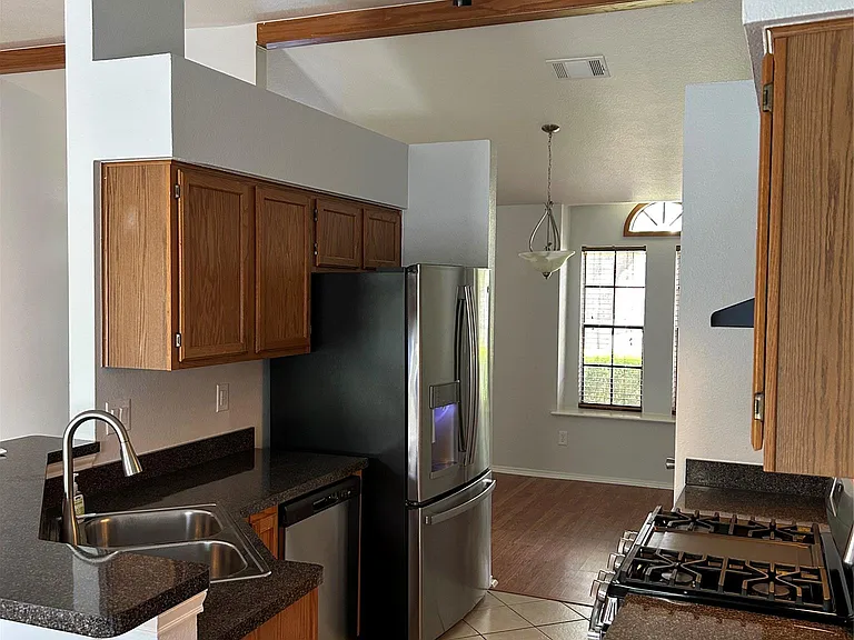 4305 Mauai Cv — Photo 3
