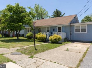 736 Embassy Ter, Vineland, NJ 08360