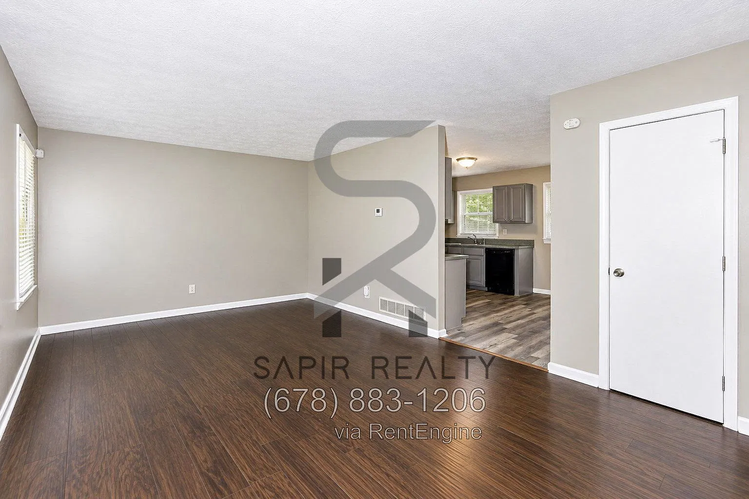 4 bed, 2.0 bath, 1300 sqft, $1,700 — Photo 3