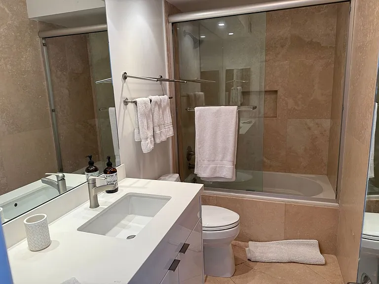 1810 Avenida Del Mundo #1503 — Photo 8