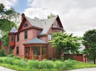 1 Billings Park, Newton, MA 02458