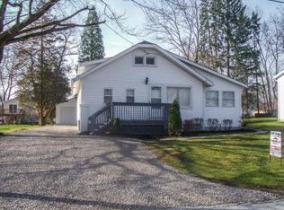 2736 Farmdale Rd, Akron, OH 44312